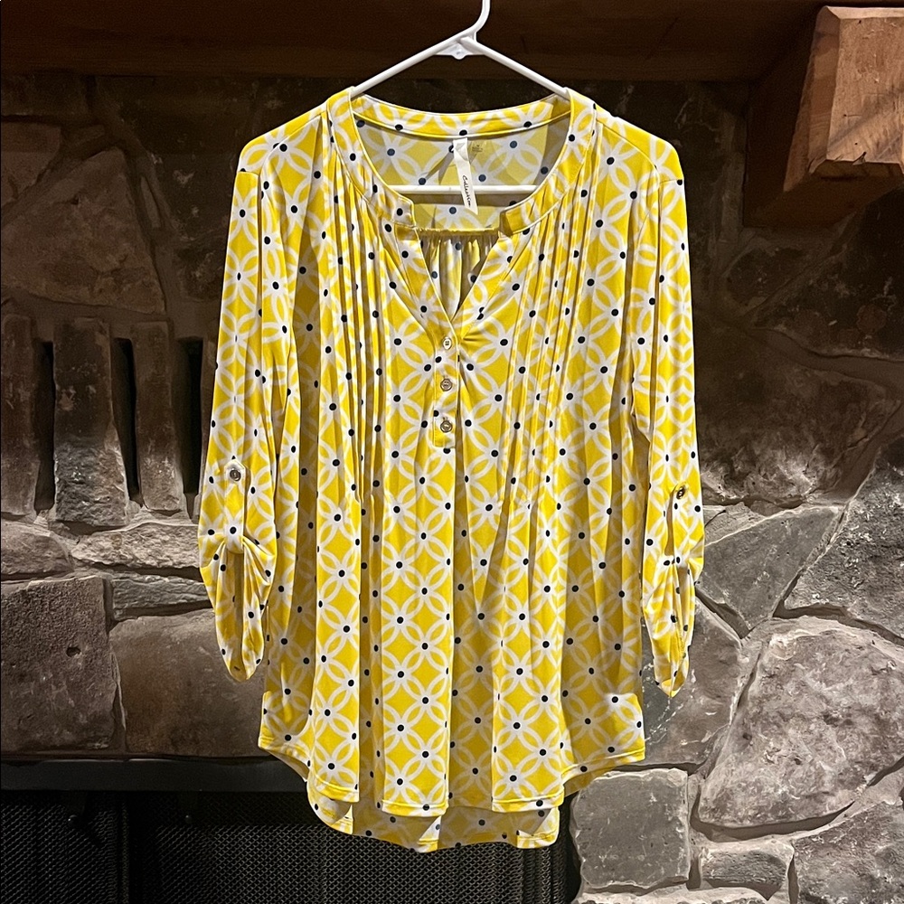 NY Collection Yellow Geometric Blouse